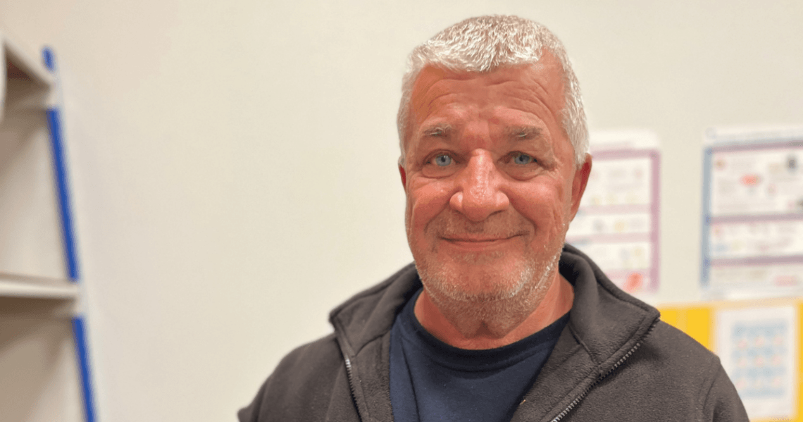 Chaque jeudi et vendredi, Fabrice met son expérience en logistique au service de l’épicerie solidaire de Wittelsheim.